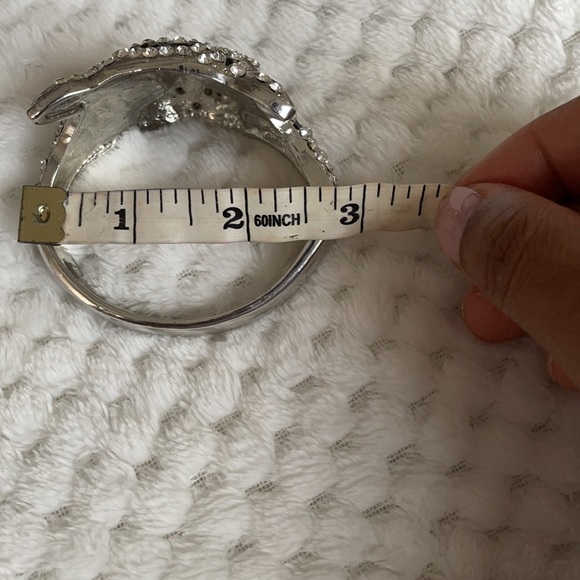 Rhinestone Tiger Head Statement Bracelet - Picture 8 of 8